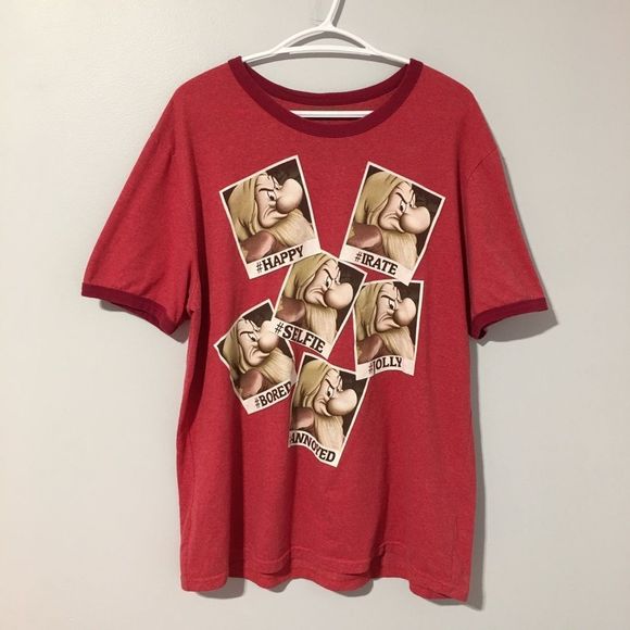 Grumpy Dwarf Red Short Sleeve Tshirt Disney Size XL - Picture 1 of 7